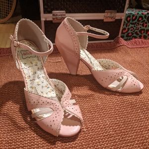 Baby pink Bettie Page peep-toe heels!BOGO 1/2 off!